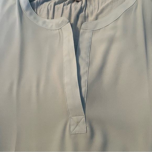 LOFT Light Blue tank top, open neck - Picture 6 of 7